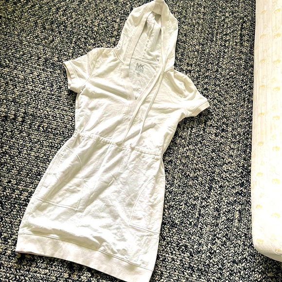 Michael Kors Drawstring dress. Cover up. Hoodie. Pockets. medium. - Picture 1 of 5